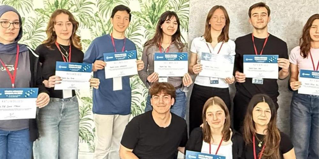 Aydın Fen Lisesi Münazara Takımı Türkiye Finalleri’ne yükseldi