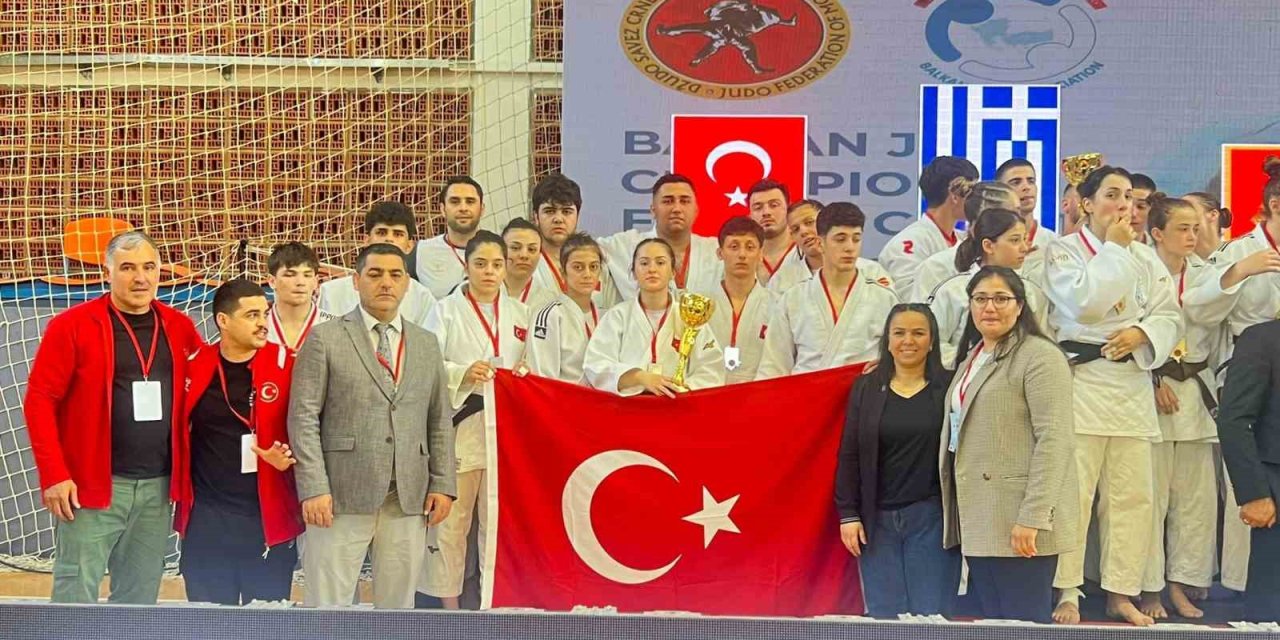 Manisalı Judoculardan Balkan’da madalya yağmuru