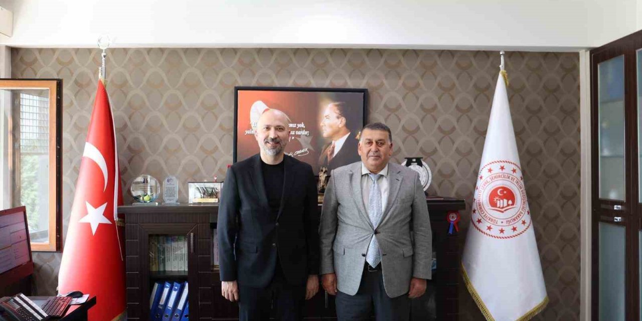 Başkan Arıkan, Çevre ve Şehircilik İl Müdürü Ergin ile bir araya geldi