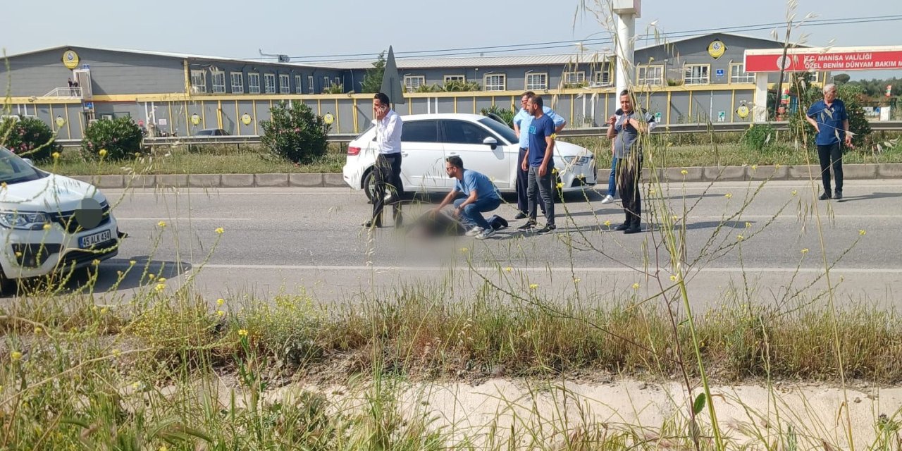 Manisa’da yolcu otobüsünün çarptığı yaya kurtarılamadı