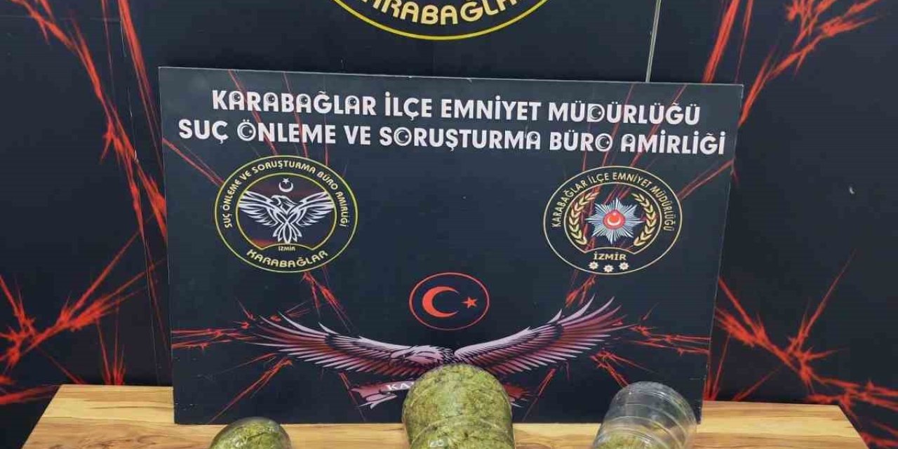 İzmir’de 16 yıl hapisle aranan zehir taciri 2 kilo uyuşturucuyla yakalandı