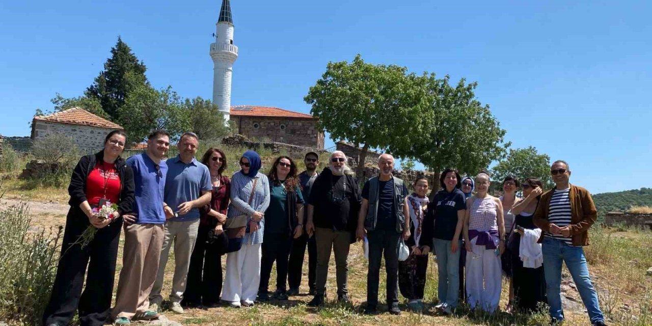 Sanat Tarihi öğrencilerinden Aliağa’da saha ziyaretleri