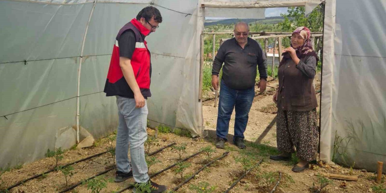 Hisarcık’ta üreticiler sebze yetiştiriciliği konusunda bilgilendirildi