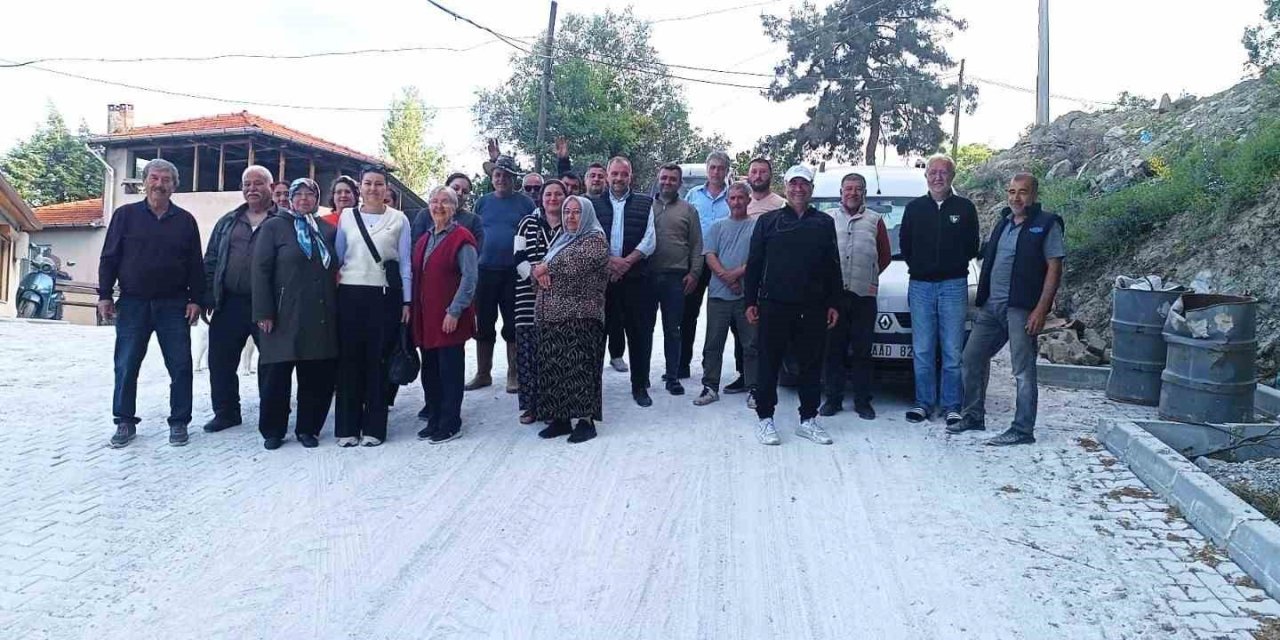Çaybaşı’nda tamamlanan yol çalışmaları vatandaşı memnun etti