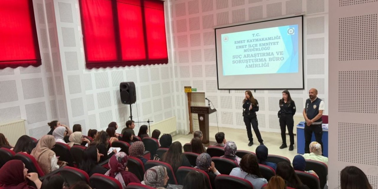 Emet MYO’da KADES uygulaması ve dolandırıcılıkla mücadele eğitimi