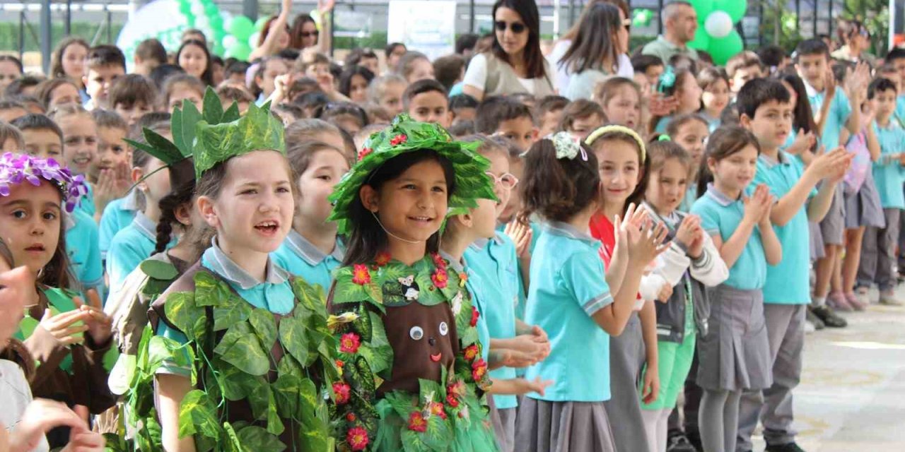 Ödemiş’te öğrencilerin ’Yeşilfest’ heyecanı: Sağlıklı yarınlar için buluştular
