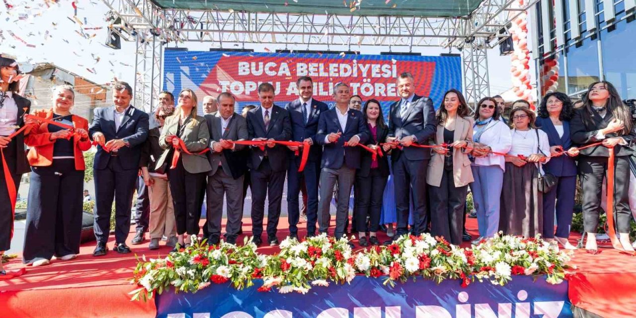 CHP Genel Başkanı Özel, Buca’da eğitim ve spor merkezlerinin açılışını yaptı