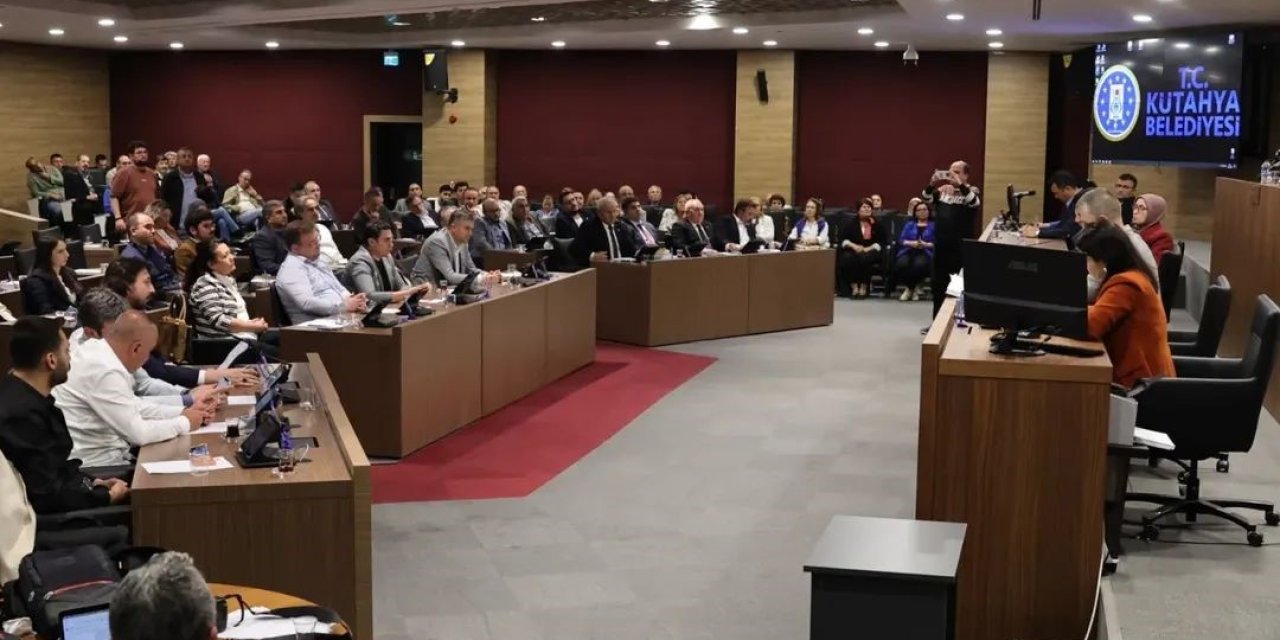 Kütahya Belediye Meclisi’nde ’Kesin Hesap Kararı’ reddedildi