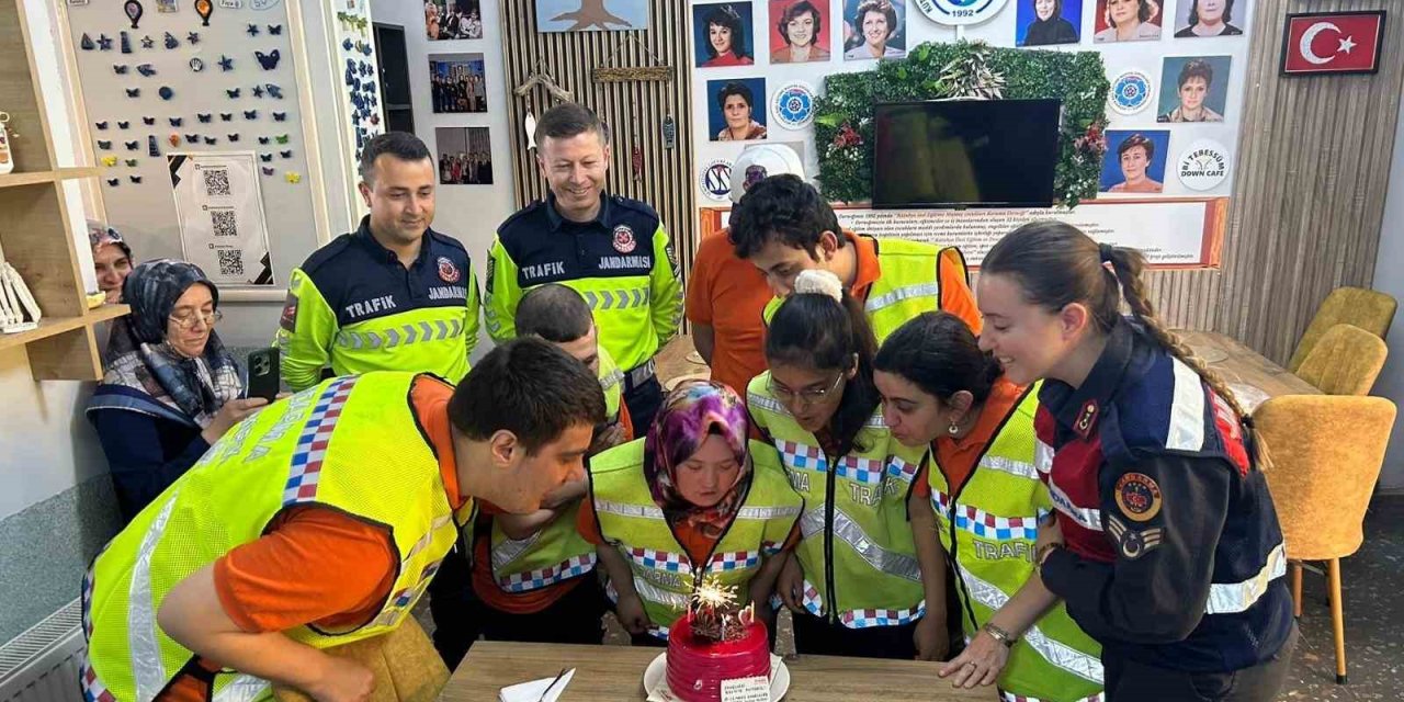 Kütahya’da jandarmadan anlamlı ziyaret