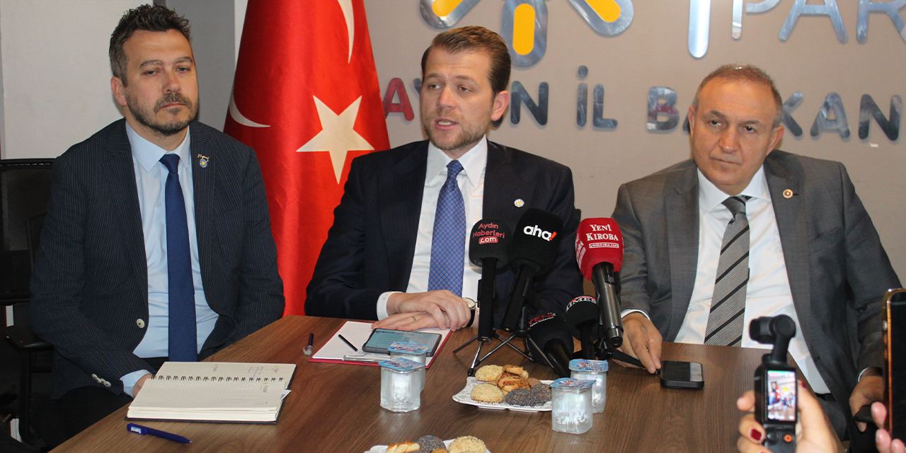 İYİ Partili Özel: “Türkiye’de hem  yerelde hem genelde yönetim krizi var”