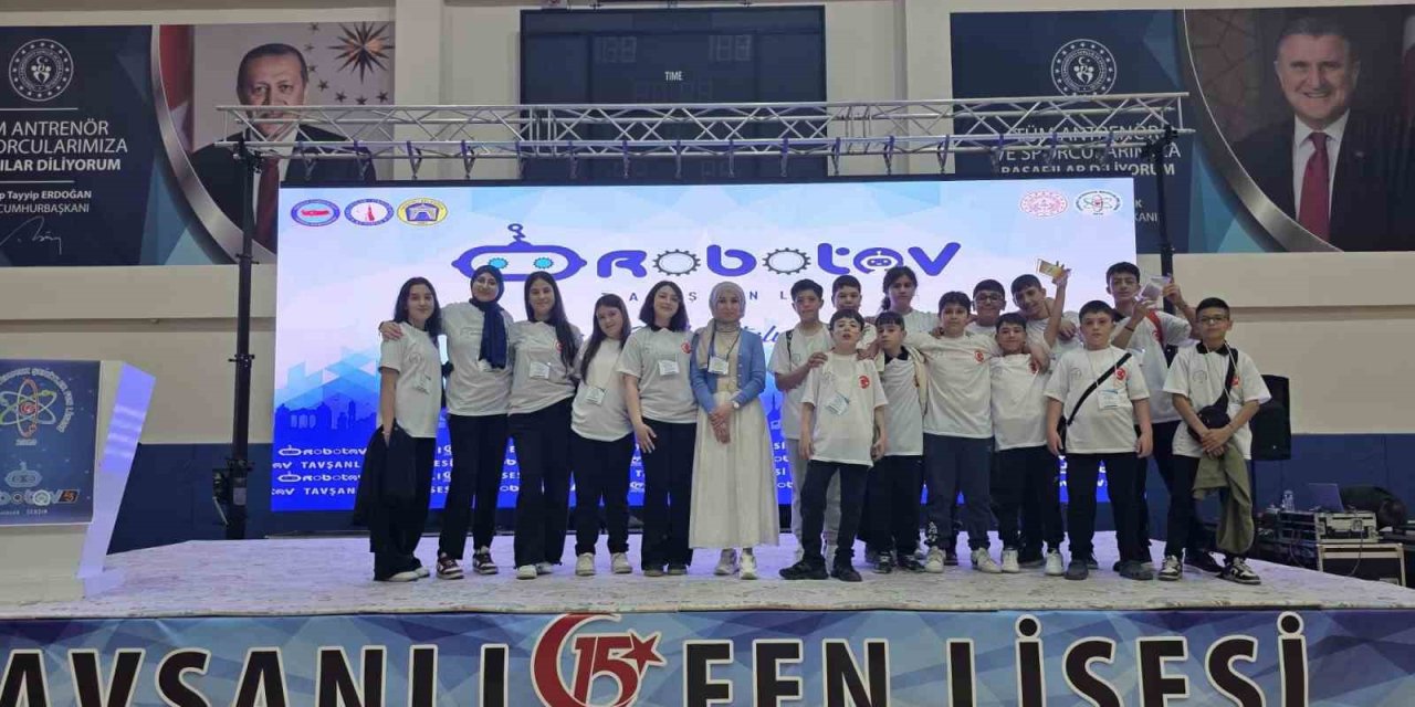 2026 ROBOTAV Ulusal Robot Yarışmasına Kütahya Ahteri İmam Hatip Ortaokulu damga vurdu