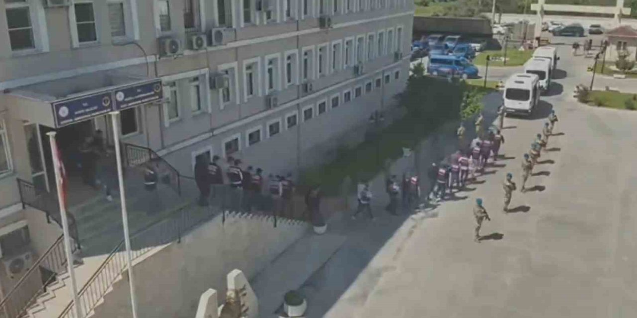 Jandarmadan 8 ilçede 105 şüpheliye eş zamanlı uyuşturucu operasyonu