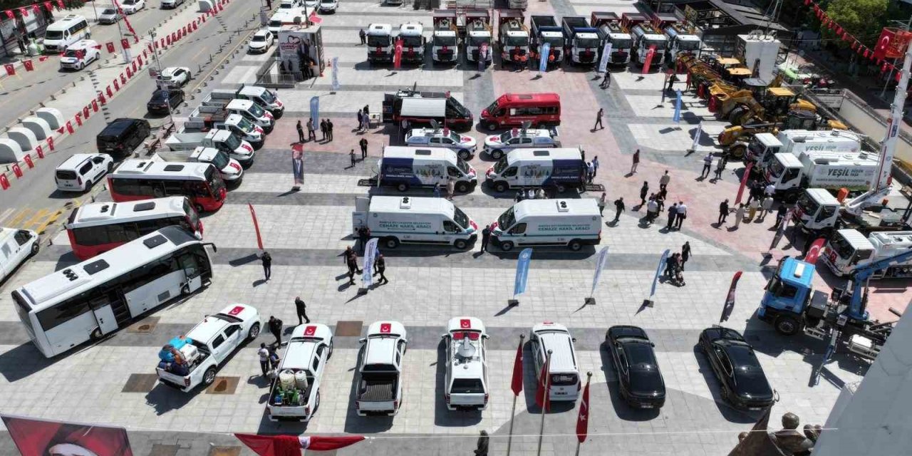 Manisa’ya 376 araçlık dev filo