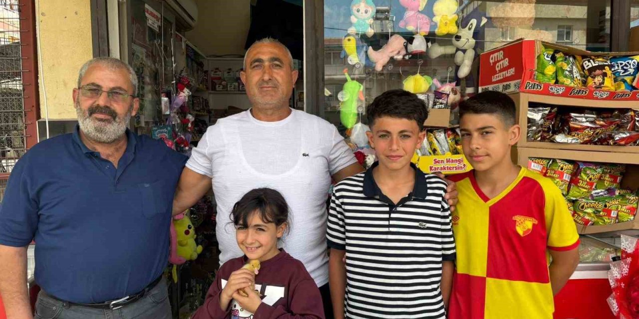 13 yaşındaki Yusuf’un dürüstlüğü mahalleye örnek oldu