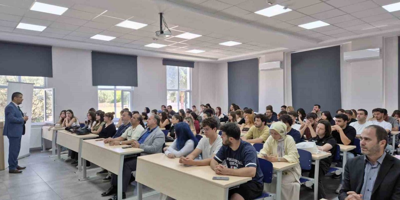 Milas Veteriner Fakültesi’nde ‘Ailem benim her şeyim’ paneli