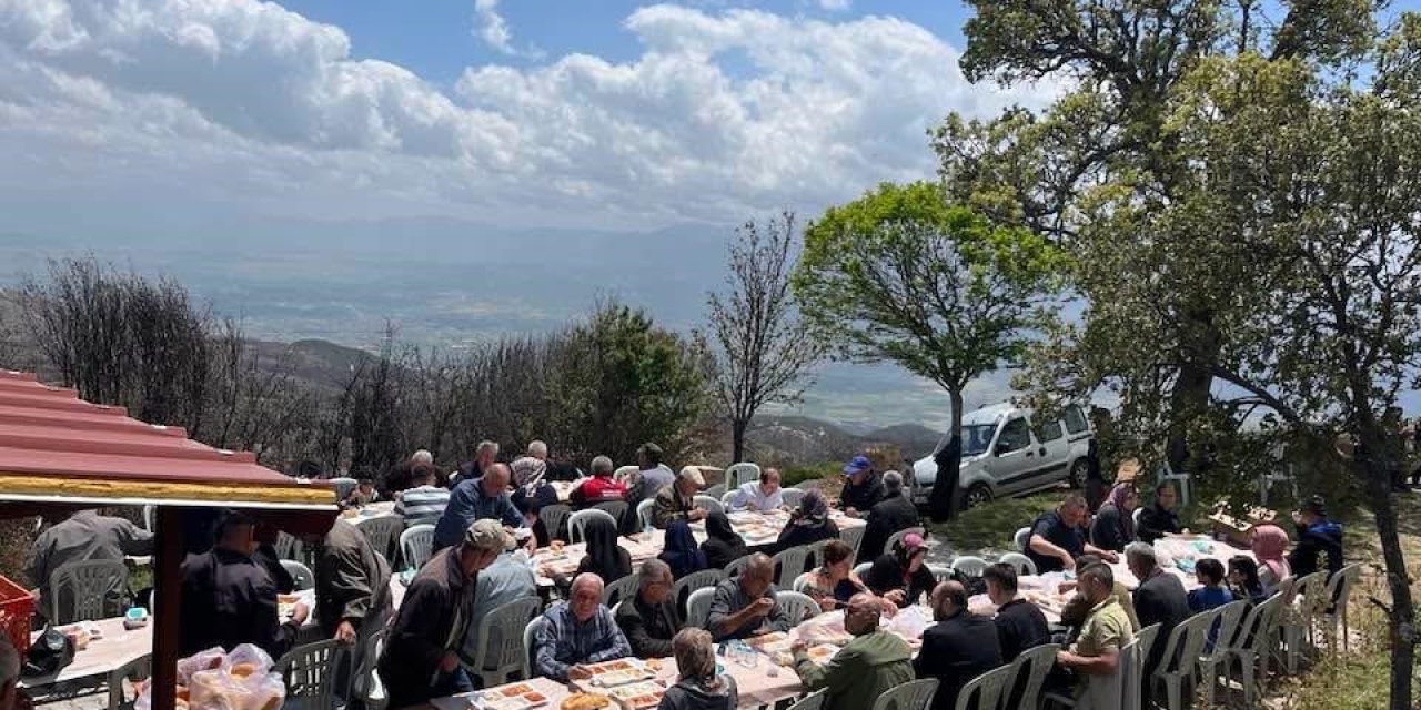 Buldan’da ‘Kumralı Dede’ hayrı dualarla gerçekleşti
