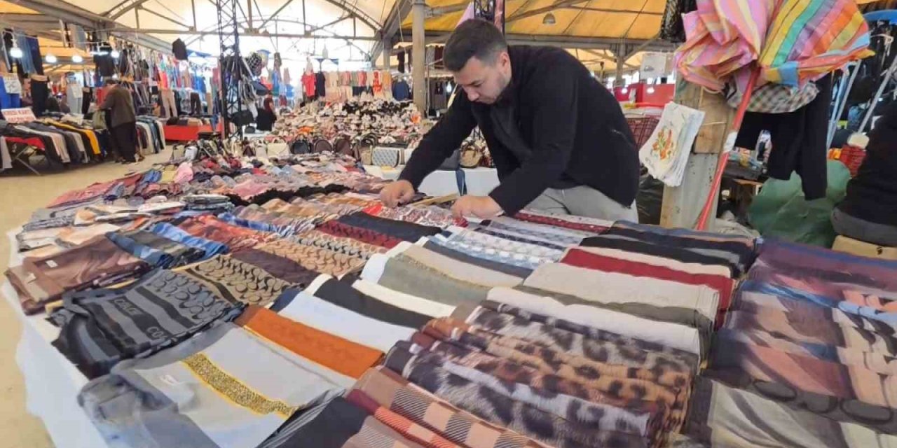 Kütahya’da ’Bayram pazarı’ hareketliliği başladı
