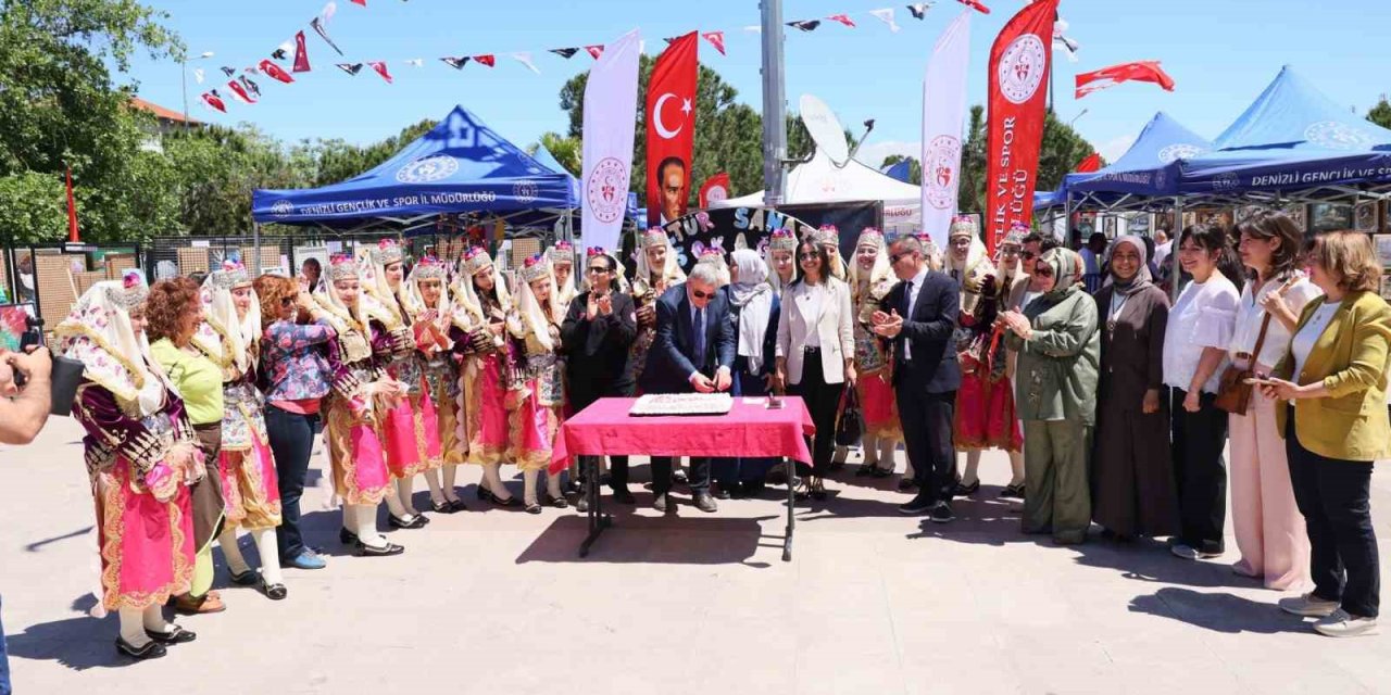 Öğrencilerin el emeği eserleri beğeni topladı