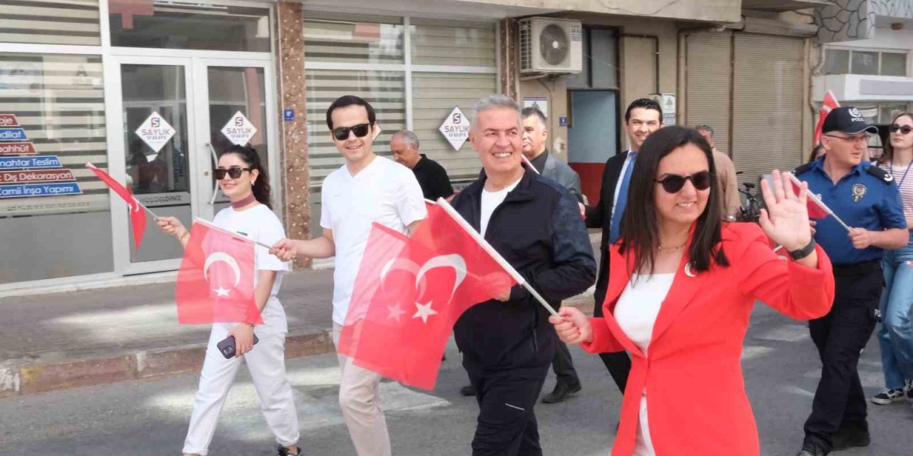 Başkan Erol: "Gençliğimiz için üretmeye ve yatırım yapmaya devam ediyoruz"