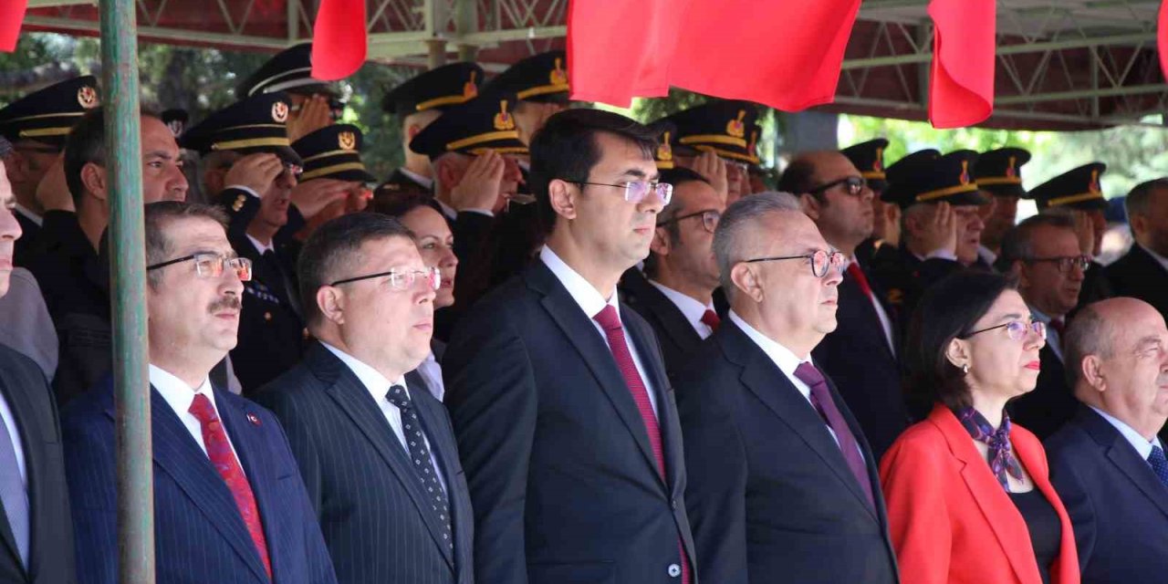 19 Mayıs Atatürk’ü Anma, Gençlik ve Spor Bayramı Uşak’ta coşkuyla kutlandı