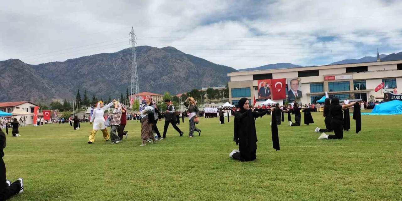 Köyceğiz’de 19 Mayıs coşkusu yaşandı