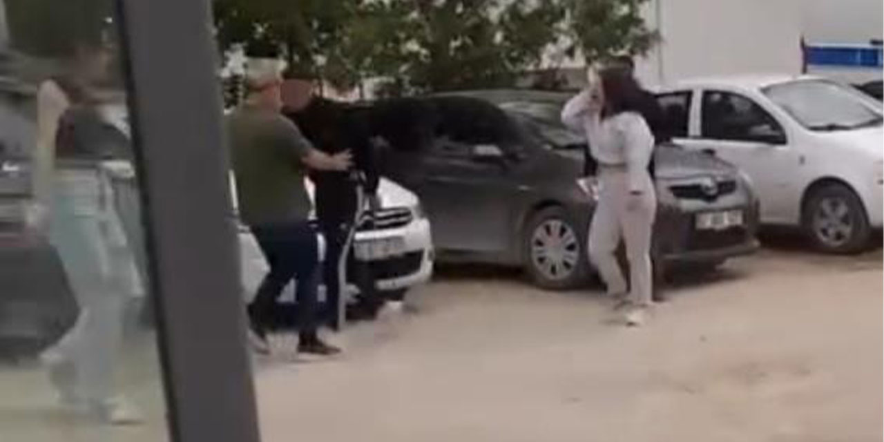 Kızların kavgasını ayırmak  isteyen vatandaşa bıçaklı tehdit