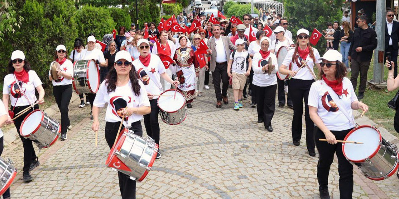 Efeler’de 19 Mayıs coşkusu Gençlik Şenliği ile yaşandı