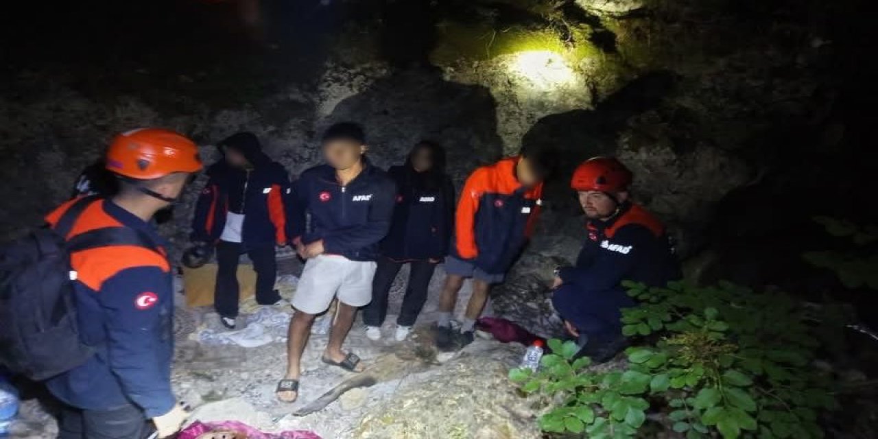 İzmir’de ormanlık alanda kaybolan 4 genç sağ salim bulundu