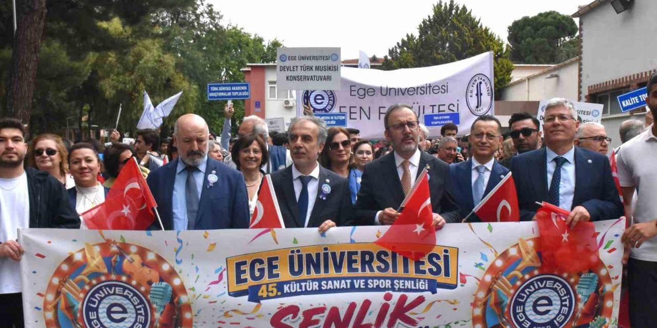 Ege Üniversitesi 71’inci yaşını coşkuyla kutladı