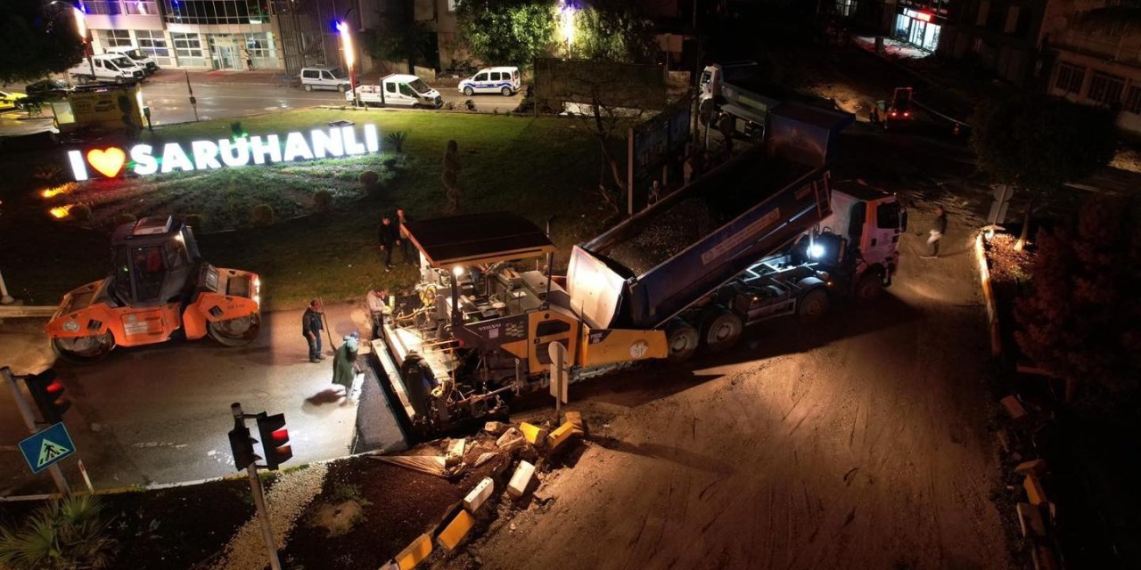Yağmura rağmen gece gündüz çalışıyorlar