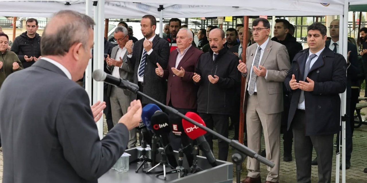 Kütahya’da Canlı Hayvan Pazarı hizmete açıldı