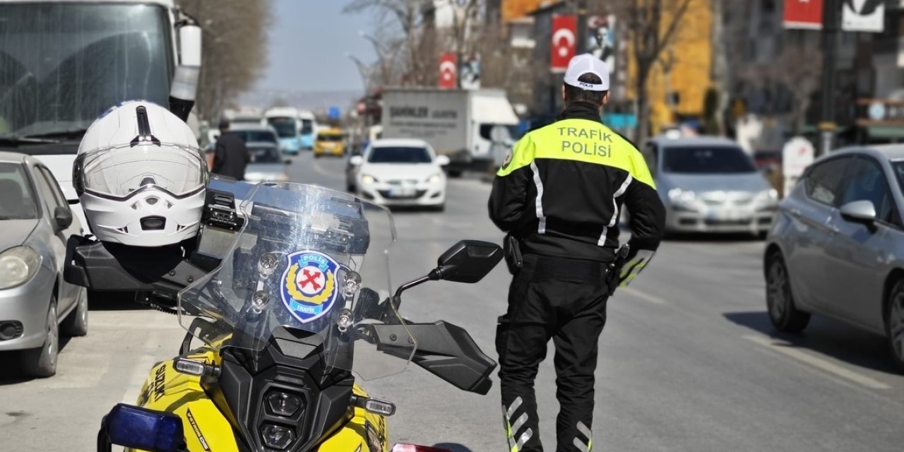 Kütahya’da motosiklet sürücülerine yönelik trafik denetimi