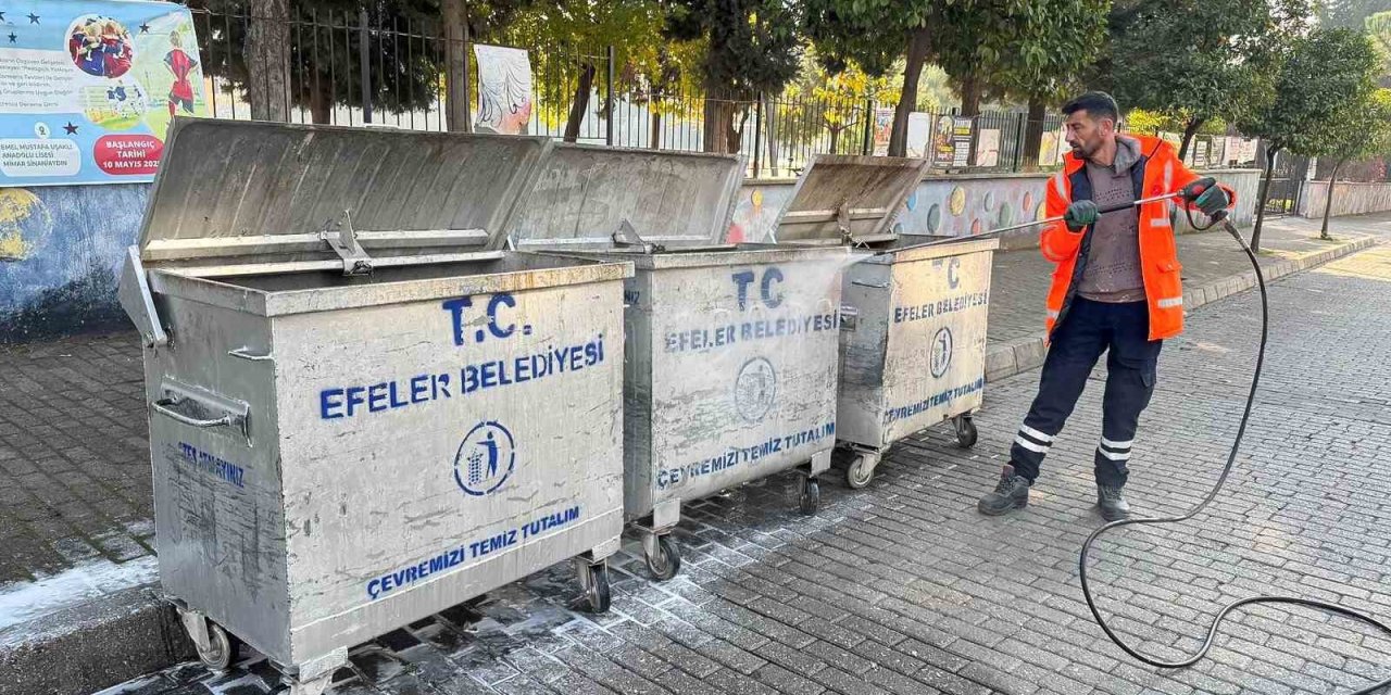 Efeler Belediyesi’nden bayram temizliği