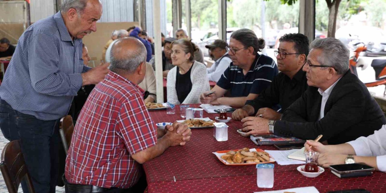 Başkan Tetik, Şirinevler’de vatandaşları dinledi