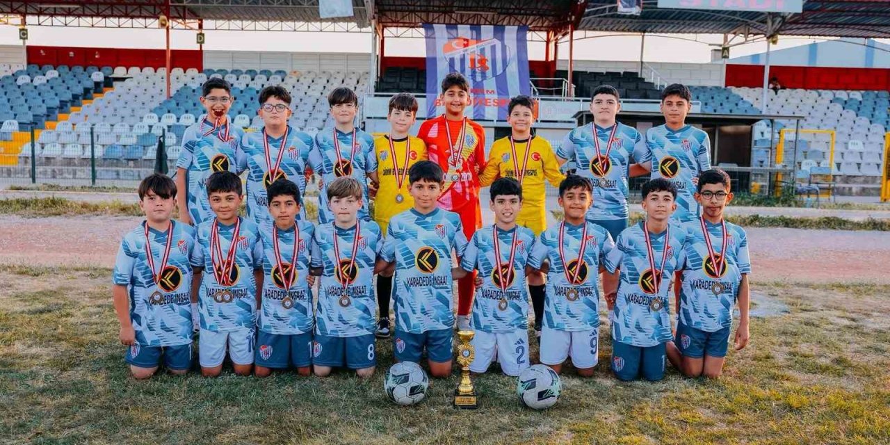 Didim Belediyespor 4 ayrı yaş kategorisinde şampiyon oldu