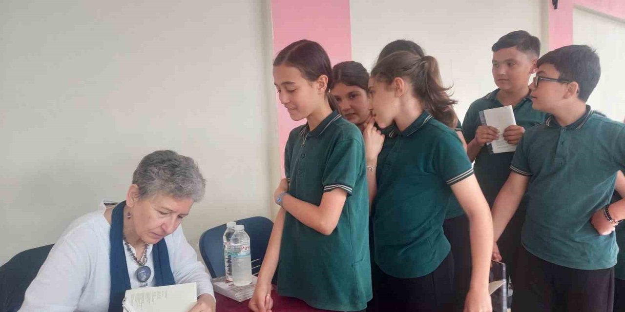 Koca Seyit’in yazarı öğrencilerle buluştu