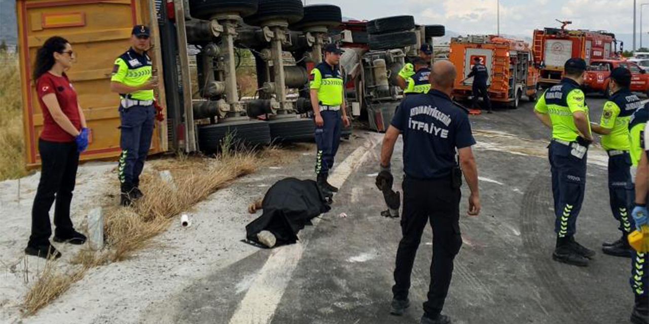 Aydın’da feci kaza: Devrilen  tırın sürücüsü hayatını kaybetti