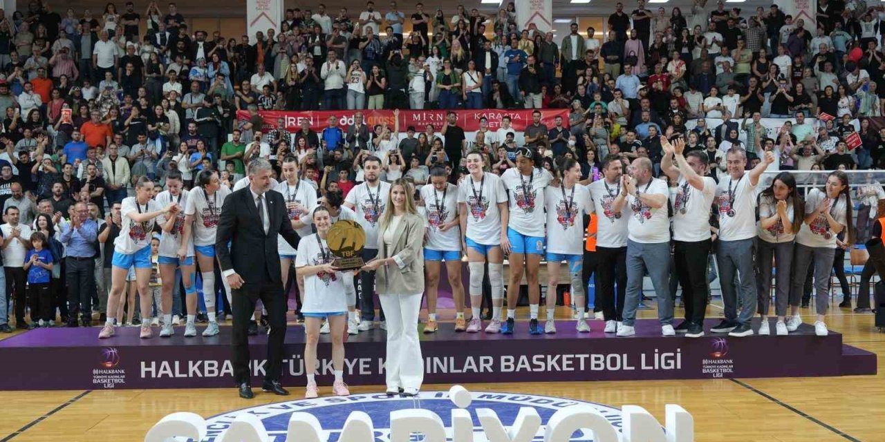 Turgutlu Belediyesi Kadın Basketbol Takımı, Süper Lig’e yükseldi