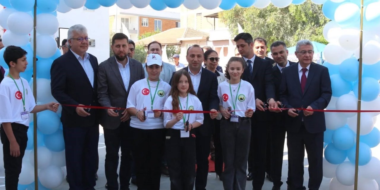 Çine’de öğrenciler projelerini bilim fuarında sergiledi