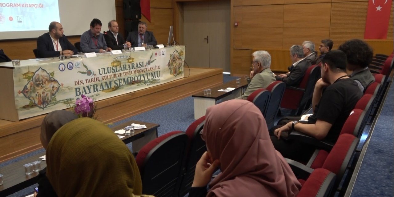 Kütahya’da bayramın dini ve kültürel boyutları masaya yatırıldı