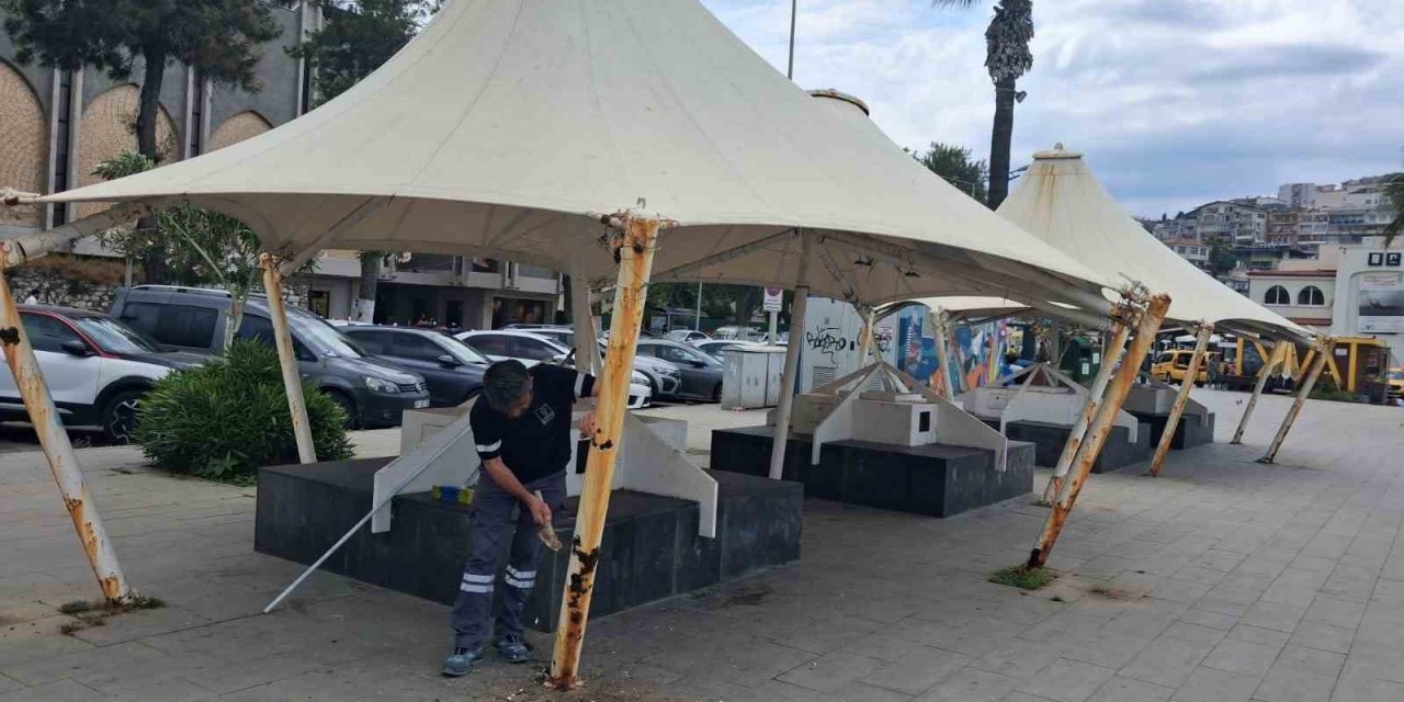 Kuşadası’nda bakım ve onarım çalışmaları hız kesmiyor