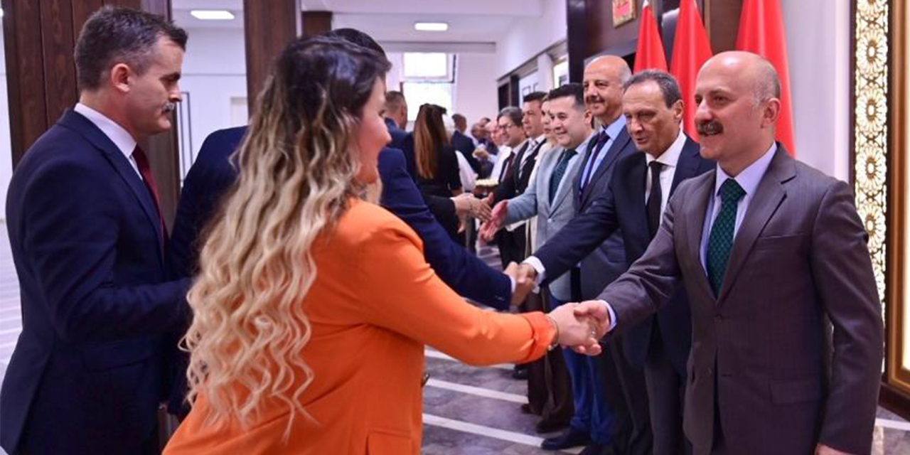 Vali Osman Varol, Valilik personeliyle bayramlaştı
