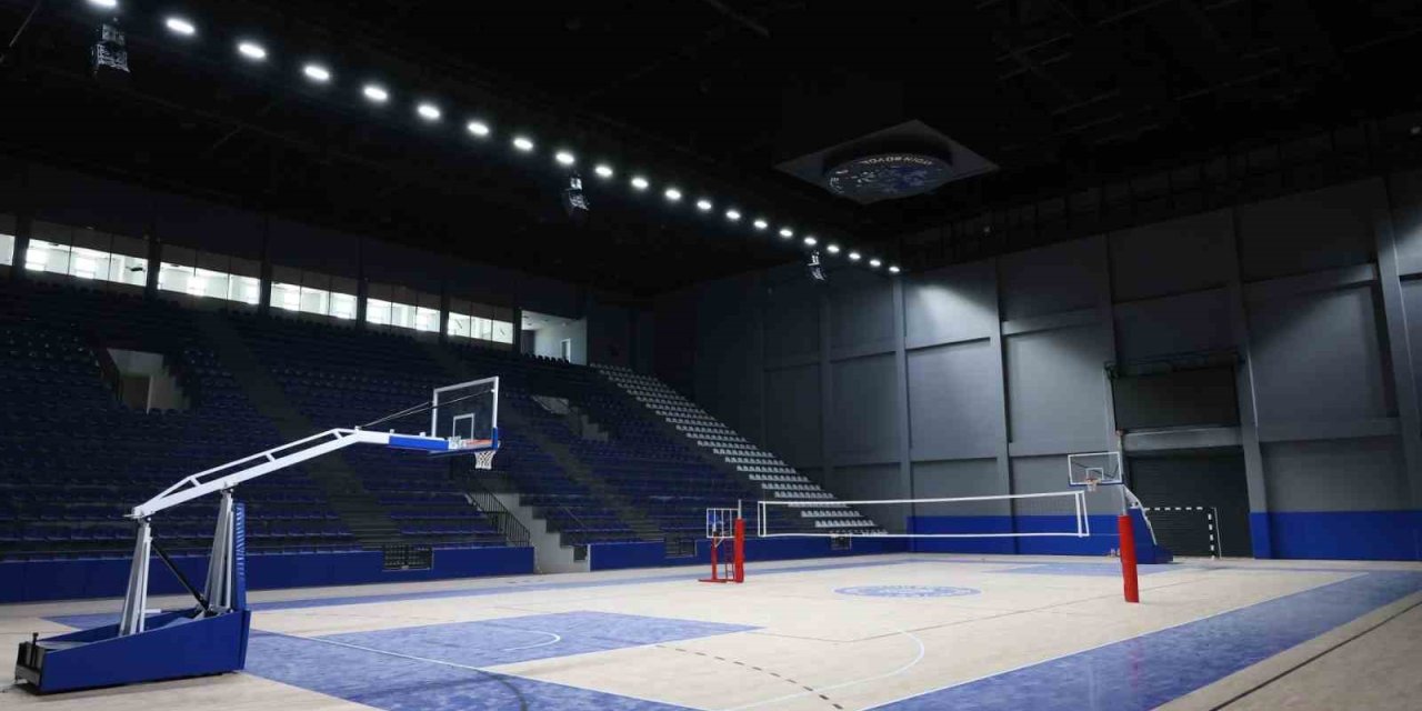 Aydın’da 3 bin kişilik spor salonunda sona gelindi