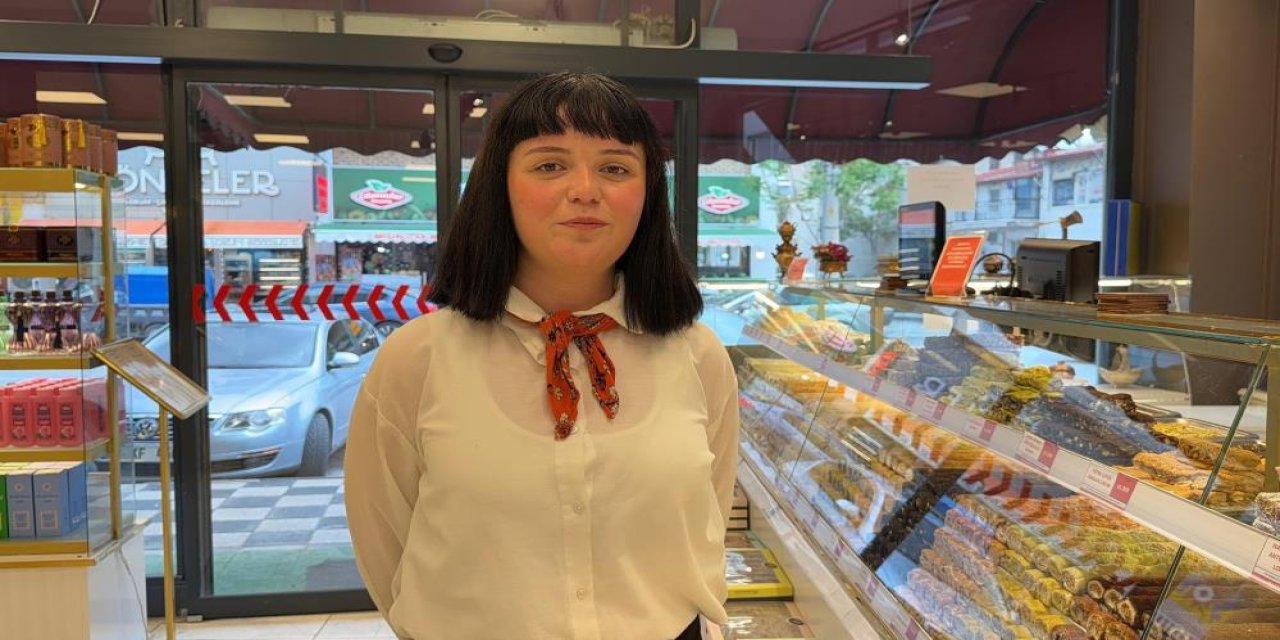 Bayrama sayılı günler kala baklava ve lokum satışları arttı