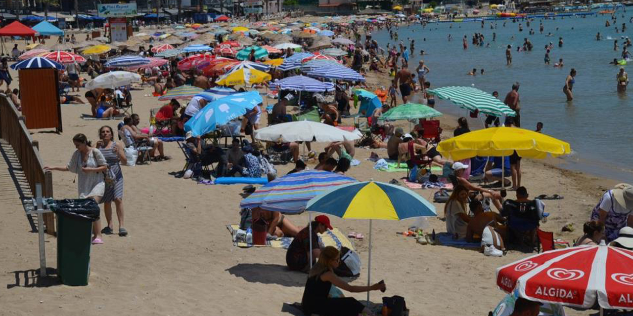 Bayram tatilinde Didim’e yoğun ilgi: Altınkum Plajı doldu taştı