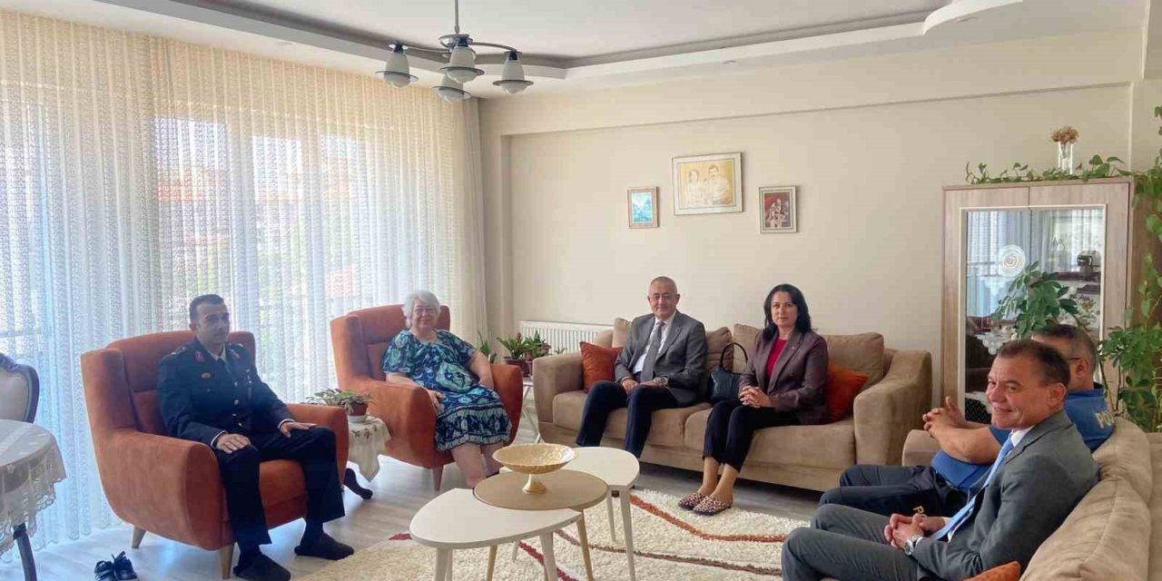 Kaymakam Güngör’den şehit ailelerine bayram ziyareti