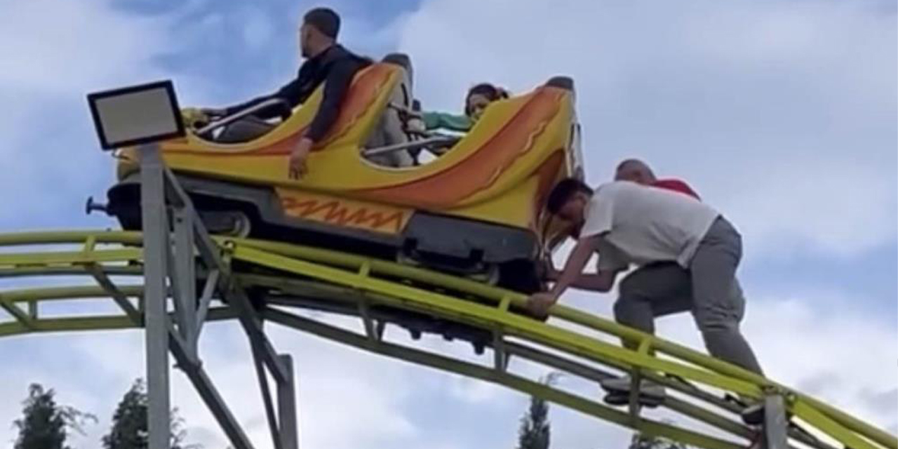 Lunaparkta korku dolu anlar: Metrelerce yüksekte baş aşağı asılı kaldılar