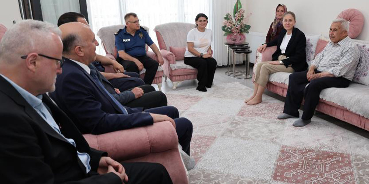 Kaymakam Küpeli Kan’dan şehit ailelerine bayram ziyareti