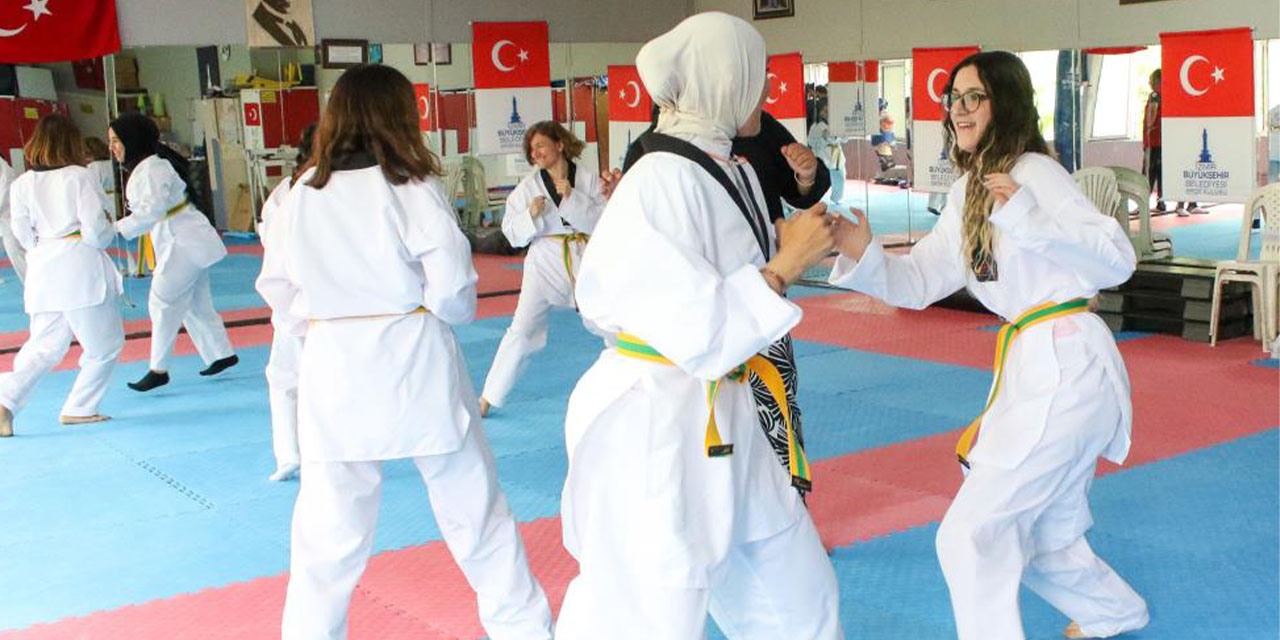 Tekvando kursuna kadınlardan yoğun ilgi
