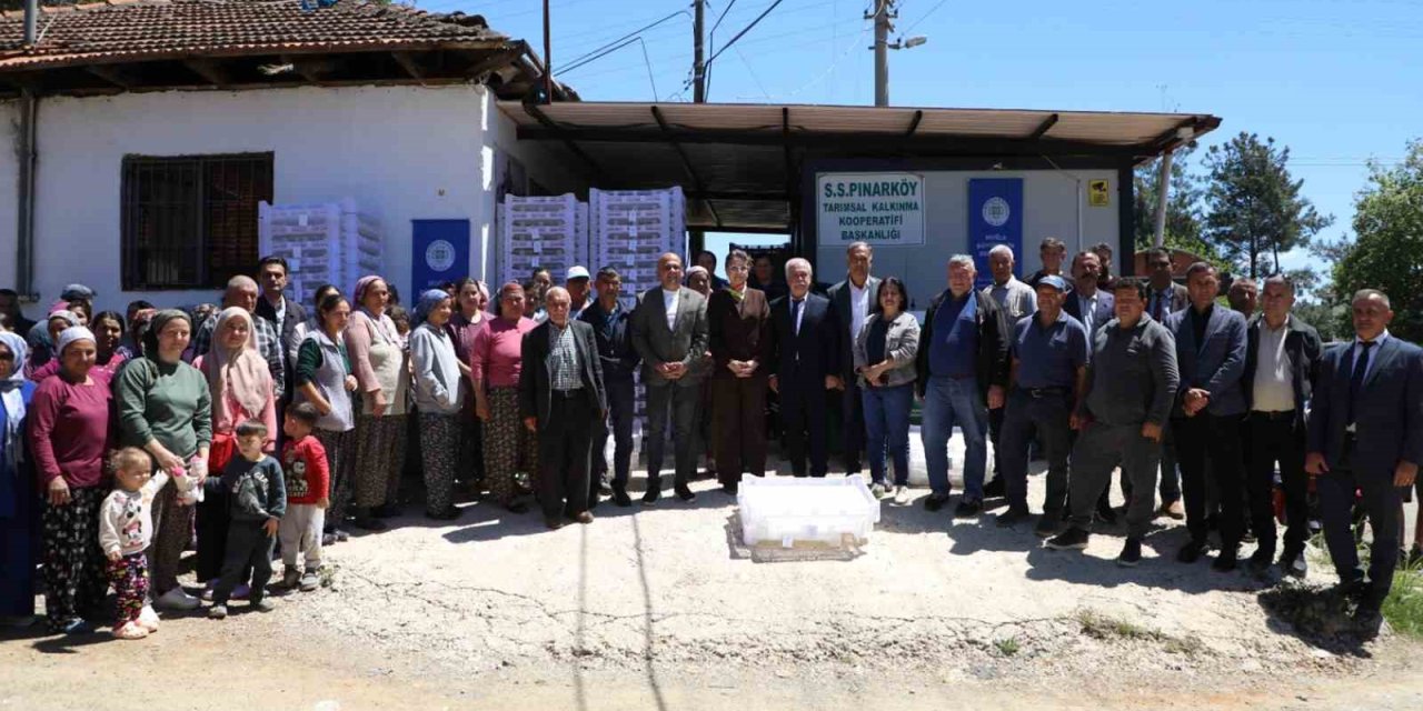 Muğla Büyükşehir’den İpek böcekçiliğine destek